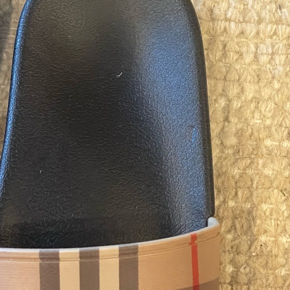 New Burberry Men's Furley Vintage Check Slide Sandals  No Box - Picture 3 of 12